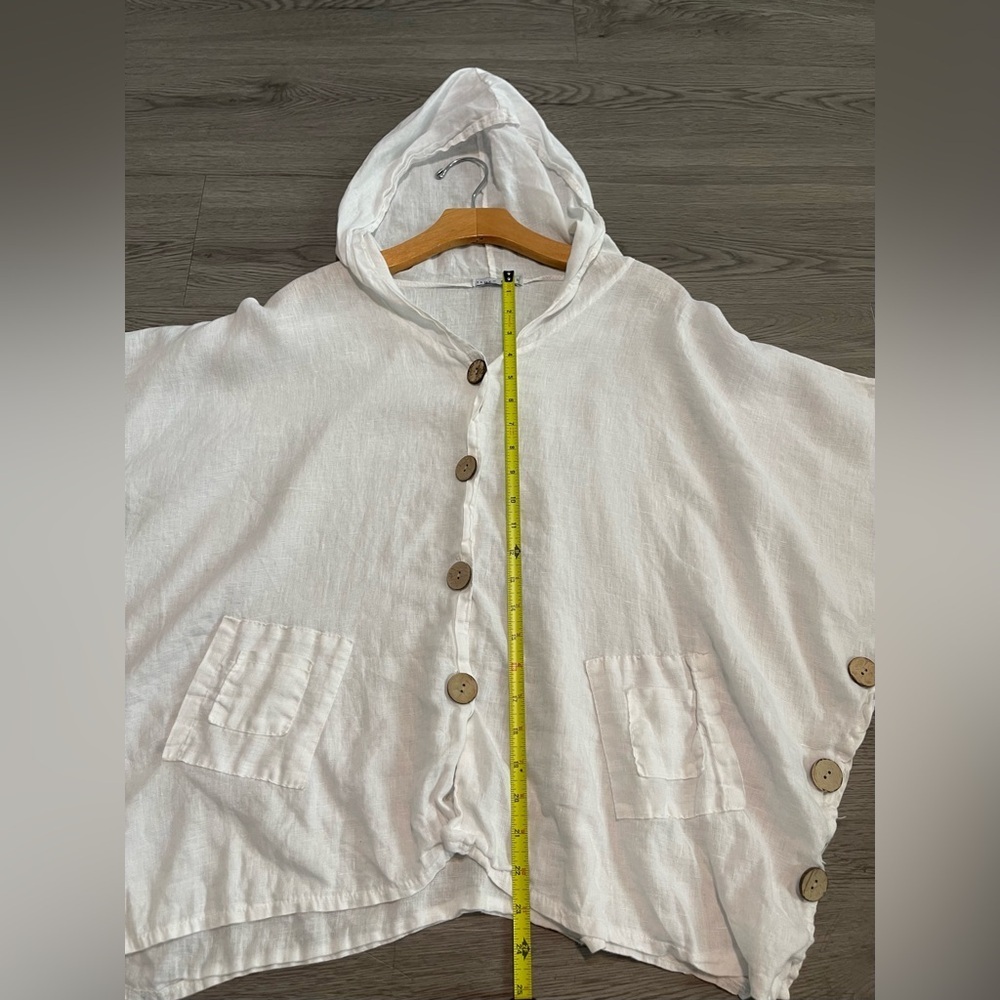 Tempo Paris White Button-Up Top - Picture 3 of 8